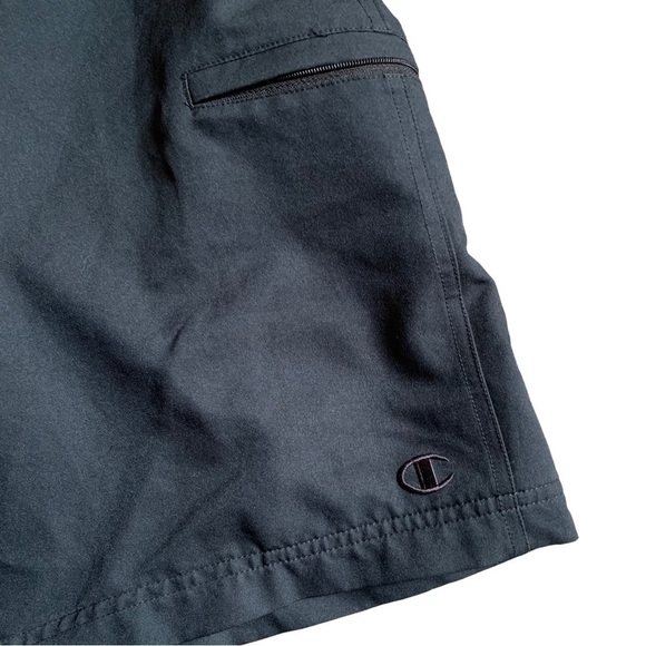 Men’s Champion Utility Golf Shorts - Picture 3 of 9